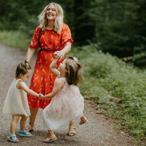 Mütter leiden unter Rückenschmerzen