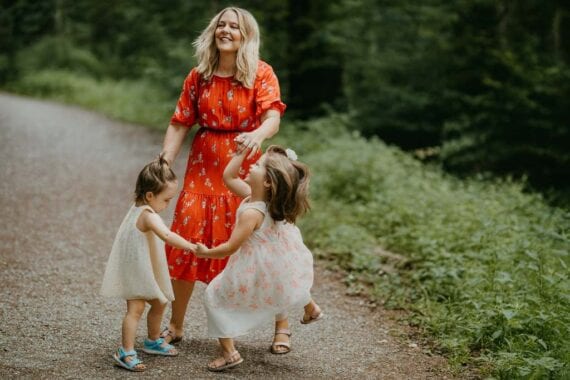 Mütter leiden unter Rückenschmerzen